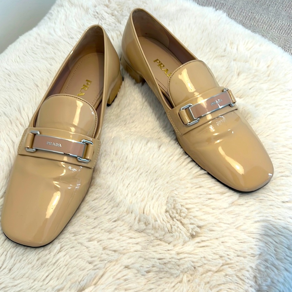 New!!!! Prada patent leather shoes